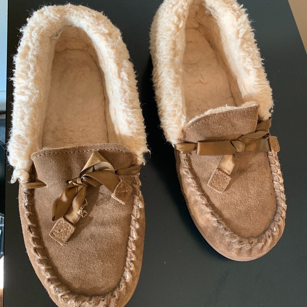 Bearpaw Slipper